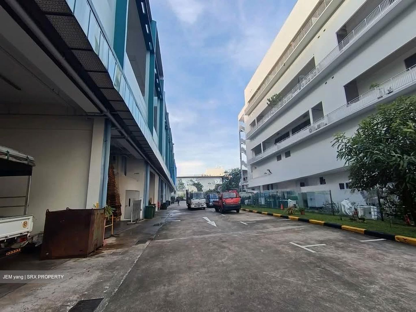 Tuas Lot (D22), Factory #559827011